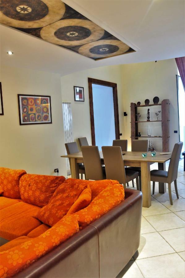 Suite Monticelli เนเปิลส์ ภายนอก รูปภาพ